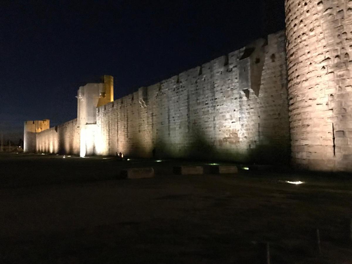 מארגריט Confortable Villa De Vacances Entre Nimes, Le Pont Du Gard, Uzes, Arles, Avignon מראה חיצוני תמונה