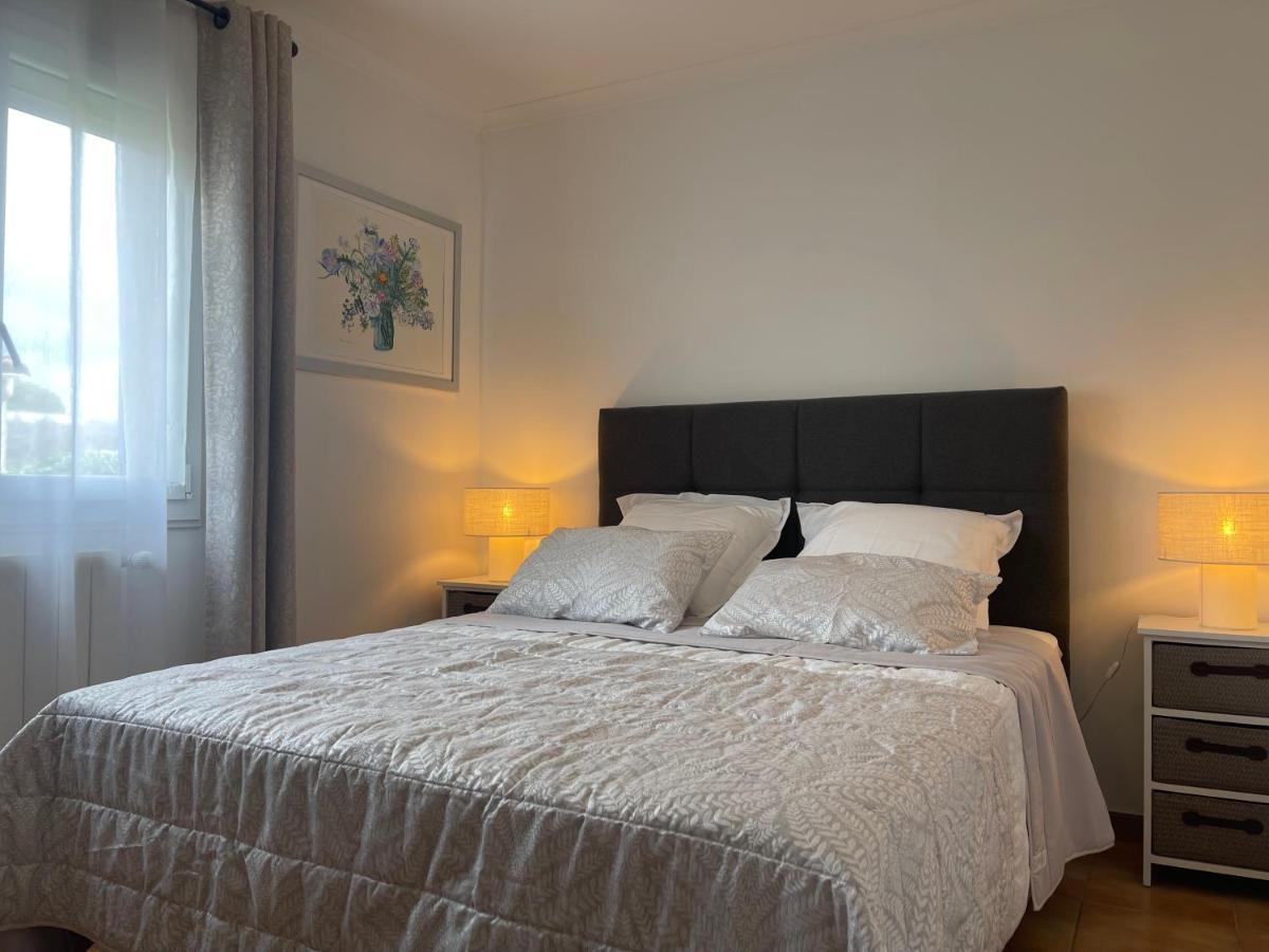 מארגריט Confortable Villa De Vacances Entre Nimes, Le Pont Du Gard, Uzes, Arles, Avignon מראה חיצוני תמונה