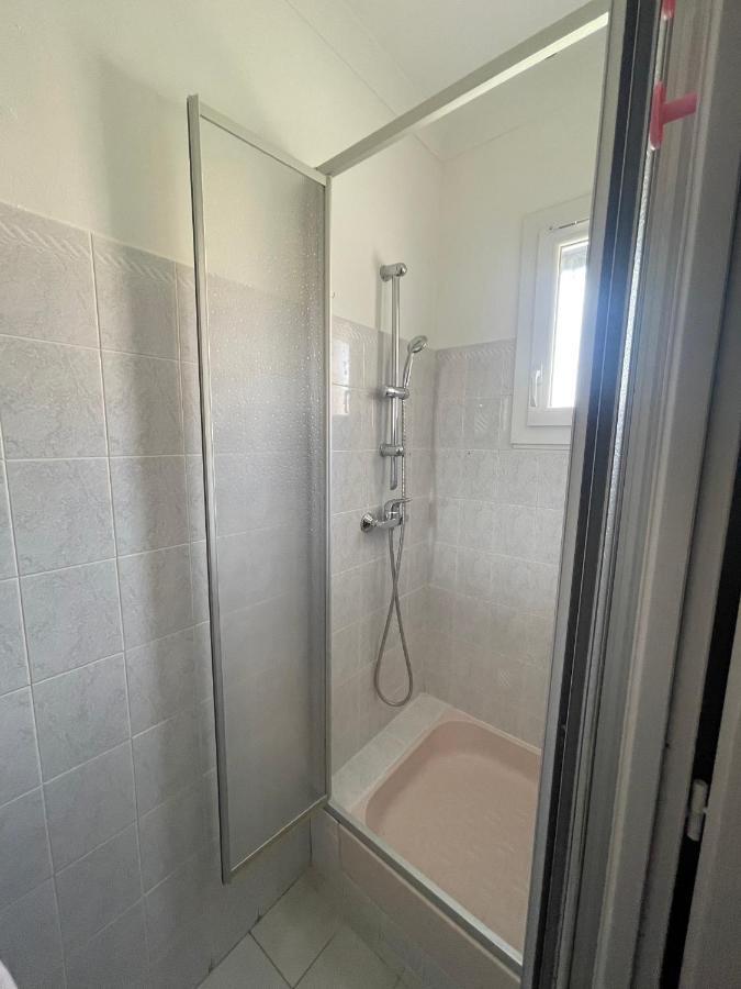 מארגריט Confortable Villa De Vacances Entre Nimes, Le Pont Du Gard, Uzes, Arles, Avignon מראה חיצוני תמונה